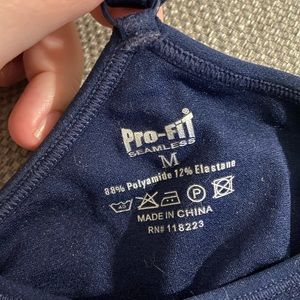 Pro-fit seamless sports bra.